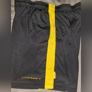 Mens Nike Dri-Fit Livestrong athletic Shorts. XXL